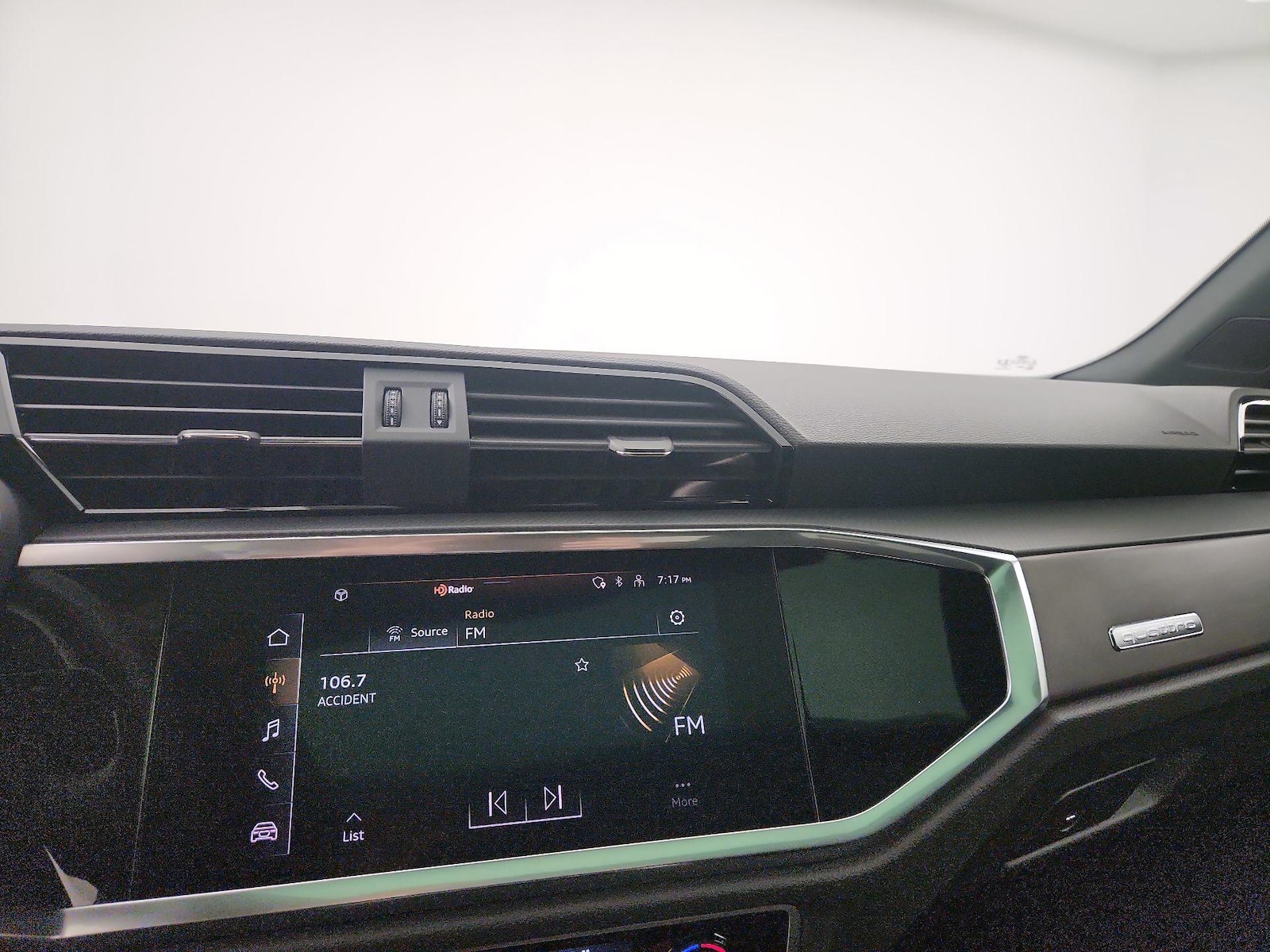 2022 Audi Q3 S Line Premium - Photo 14