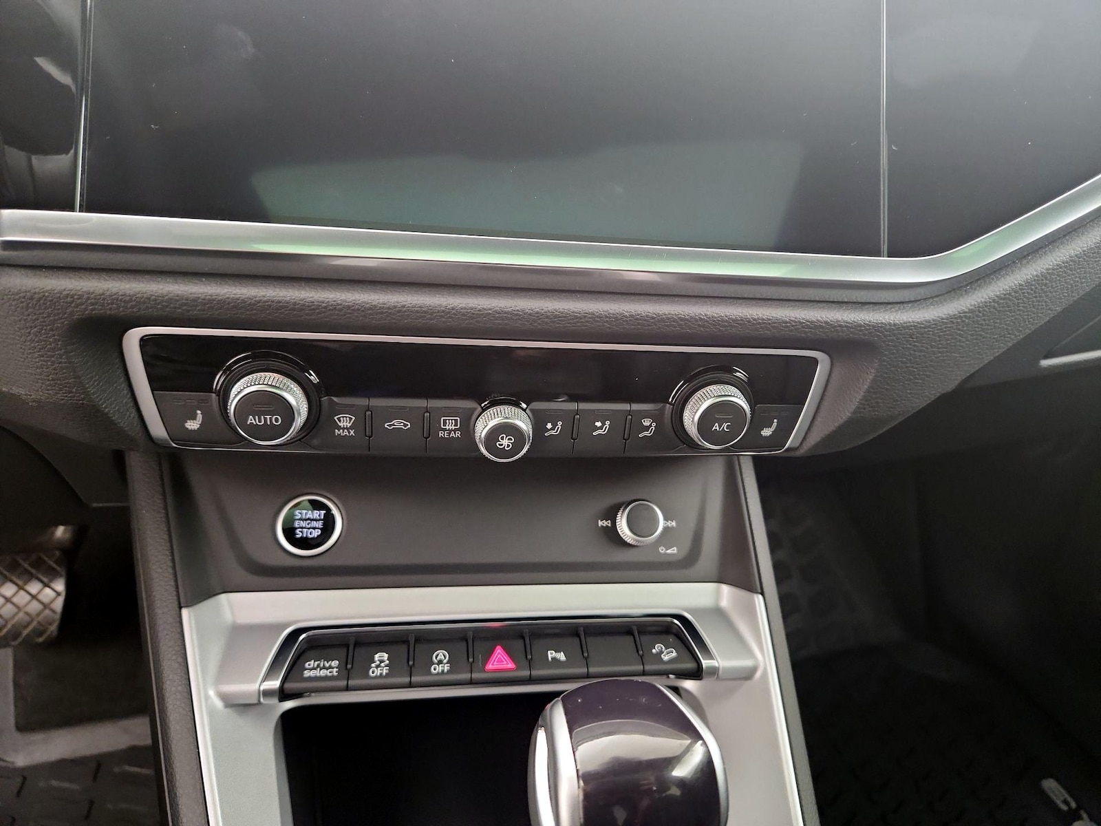 2022 Audi Q3 S Line Premium - Photo 15