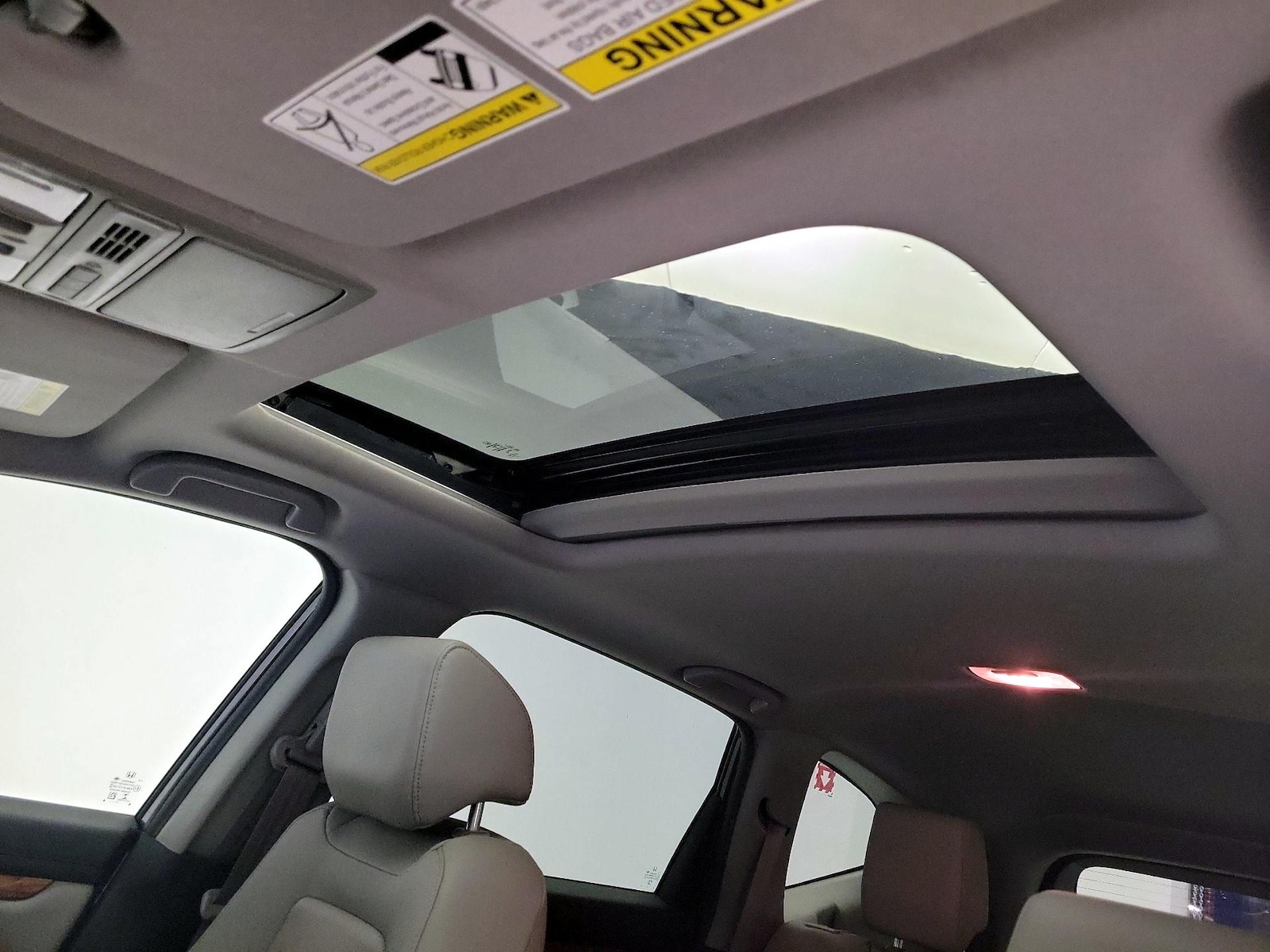 Sunroof(s) & Overhead Airbags