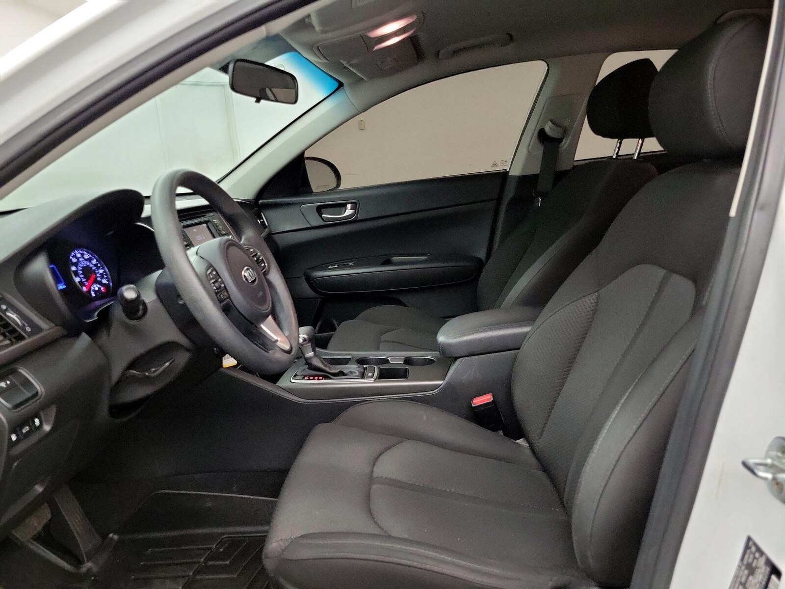 Power Seat(s) & Side Airbags