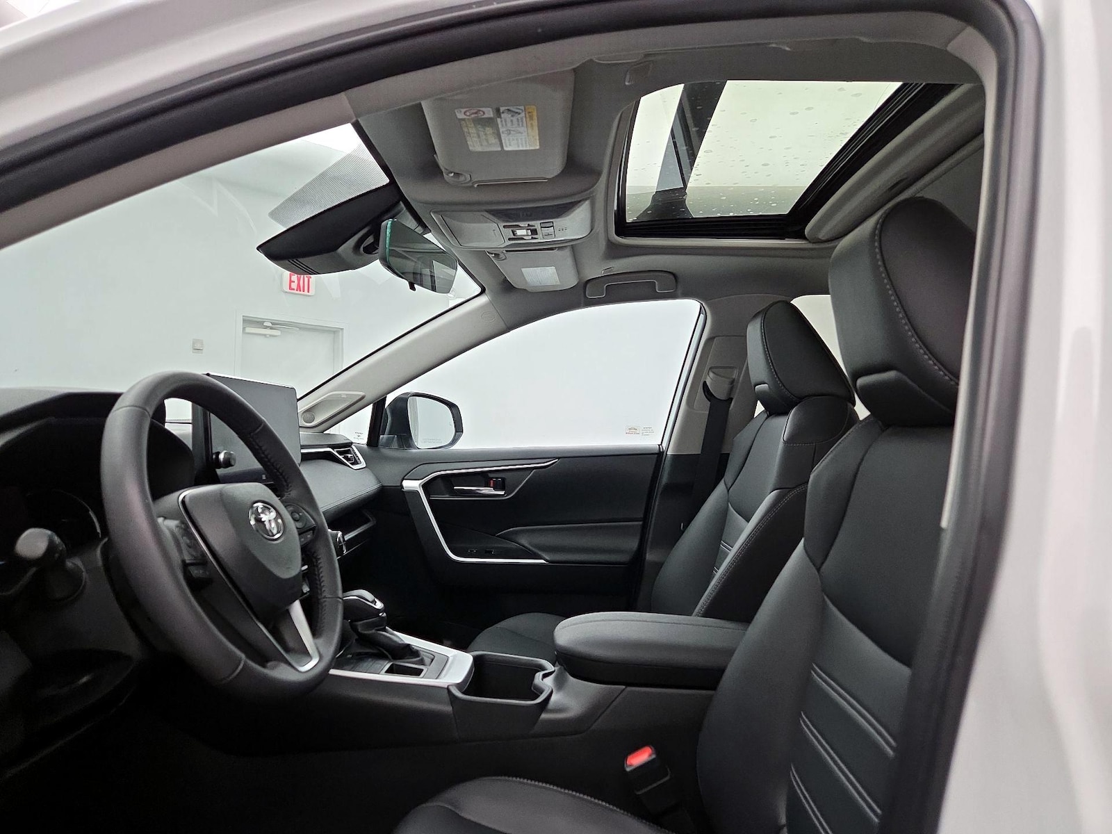 Sunroof(s) & Overhead Airbags