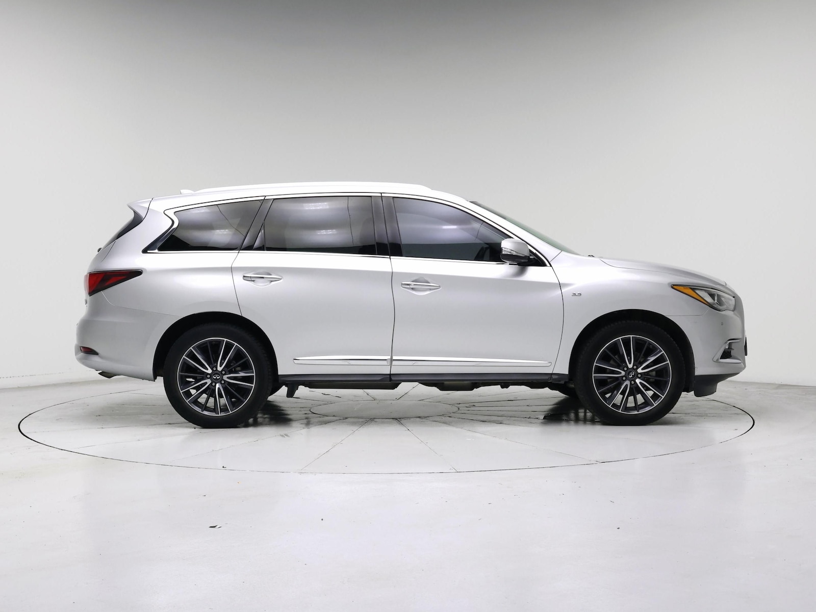 2018 INFINITI QX60 Base - Photo 8