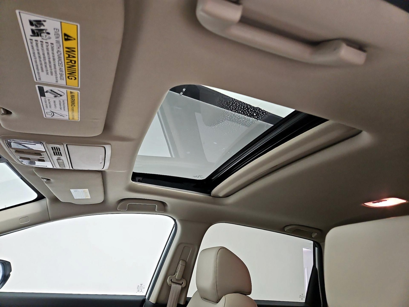 Sunroof(s) & Overhead Airbags