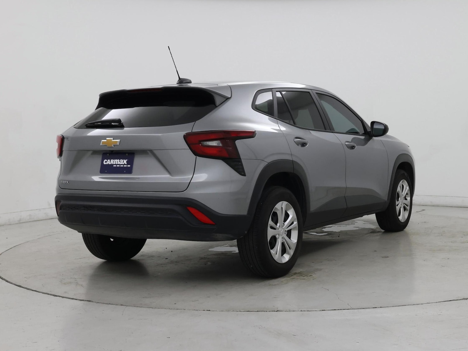 2024 Chevrolet Trax LS - Photo 9