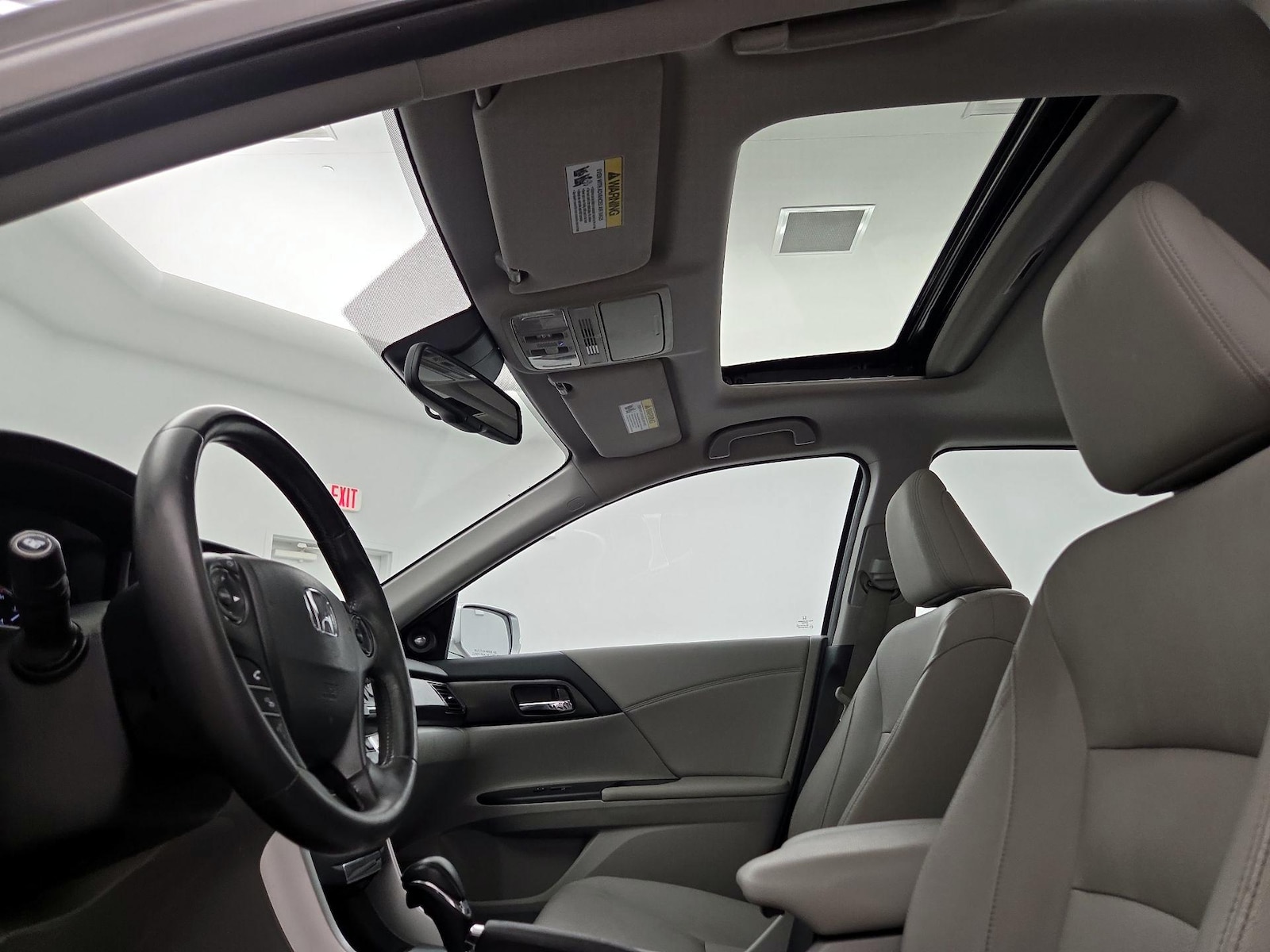 Sunroof(s) & Overhead Airbags