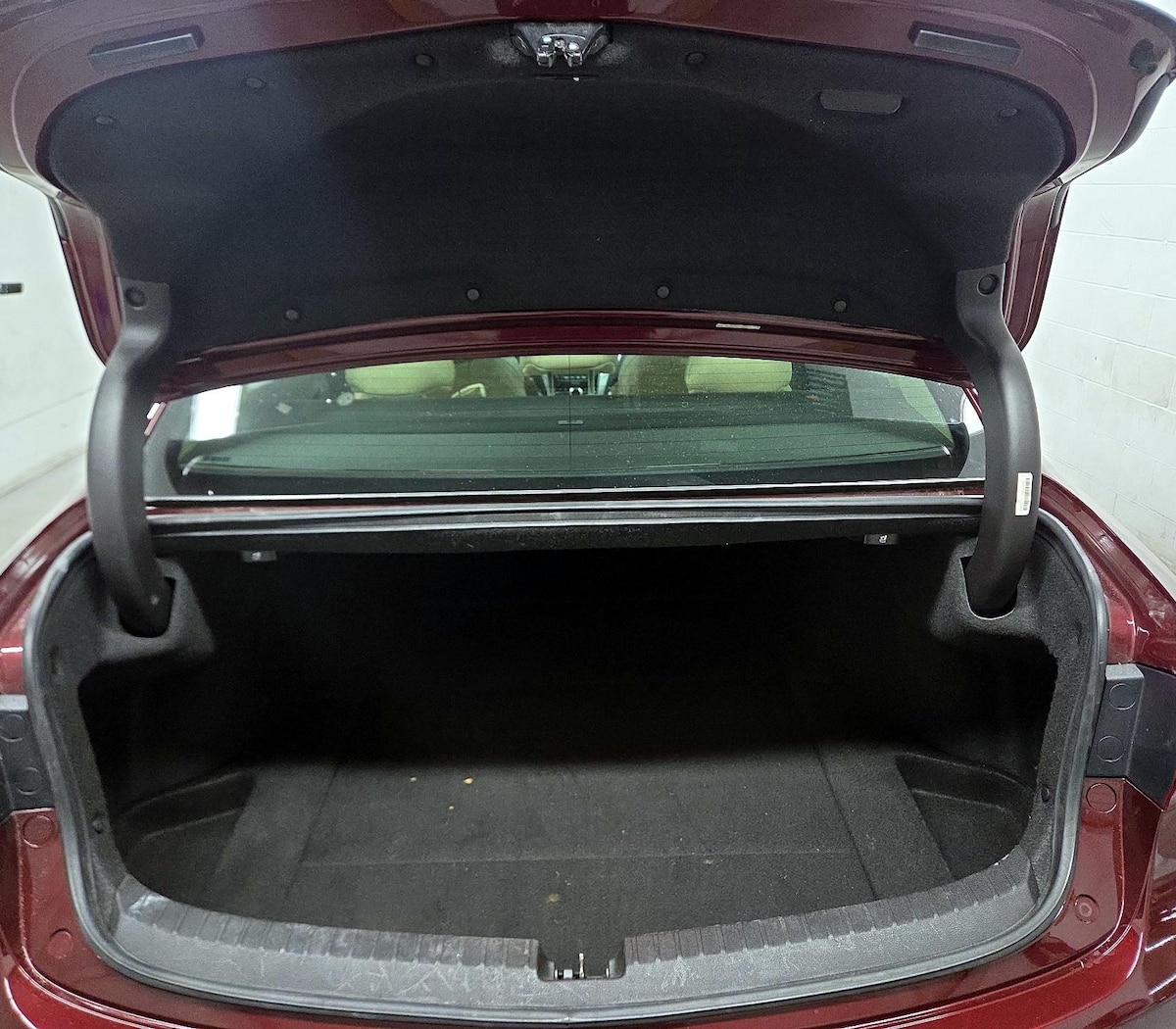 Trunk/Cargo (Seats Up)
