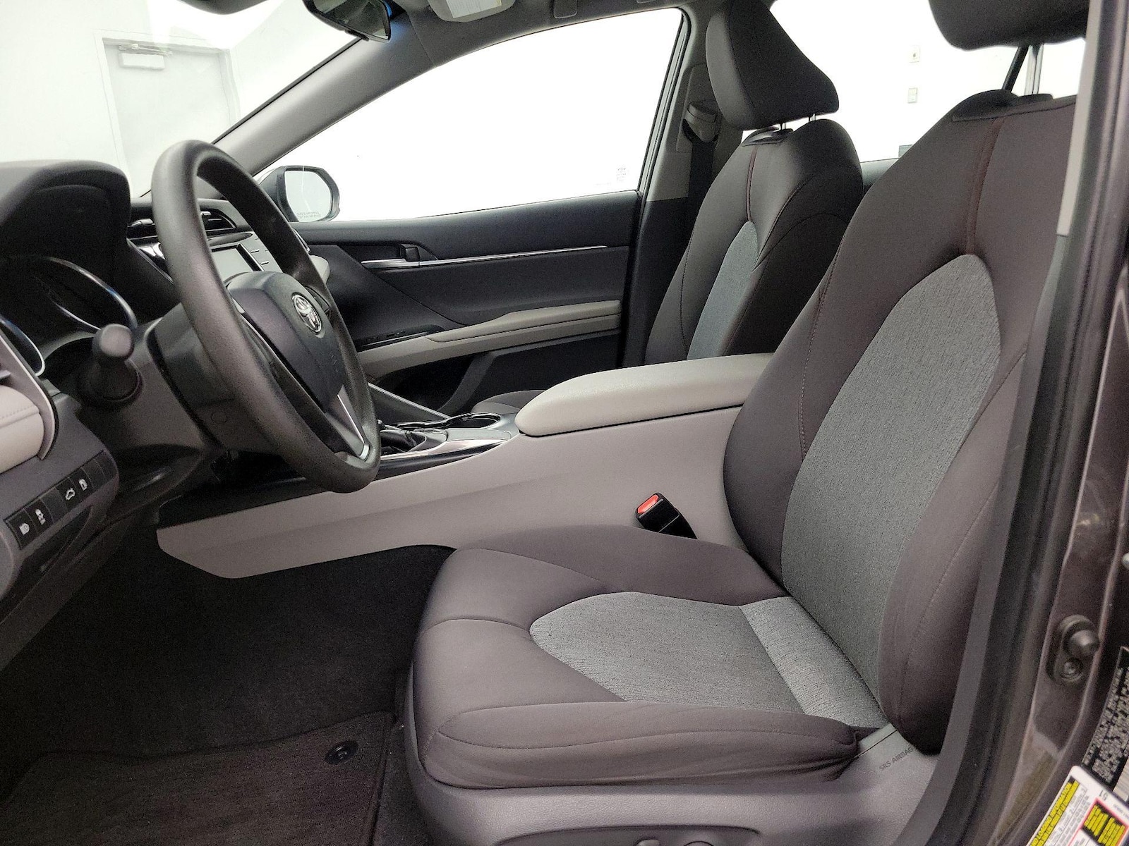 Power Seat(s) & Side Airbags
