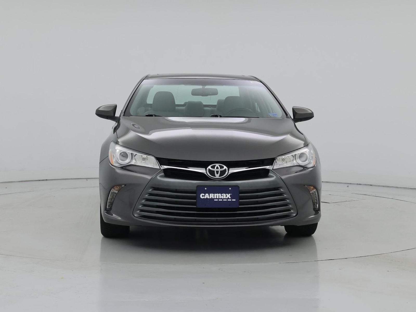 2017 Toyota Camry XLE - Photo 6