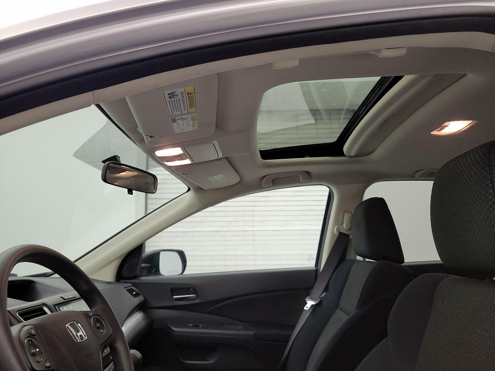 Sunroof(s) & Overhead Airbags