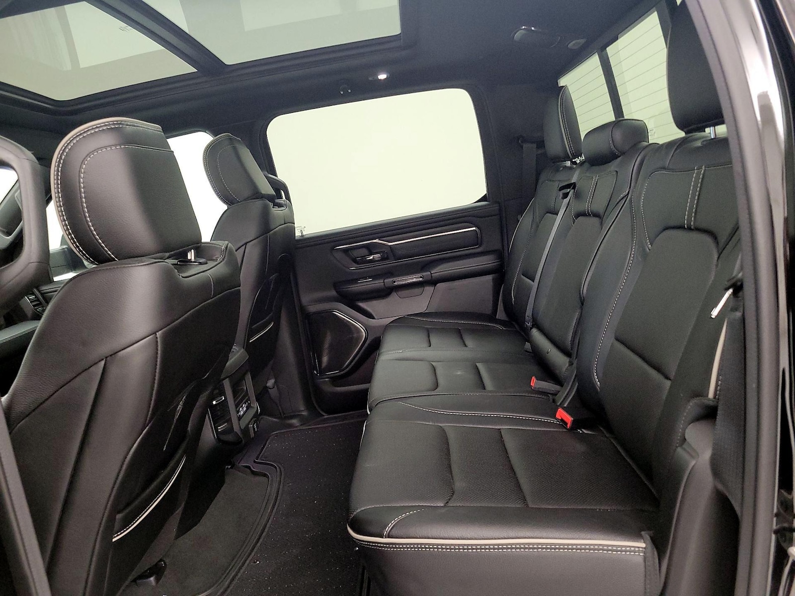 Rear A/C Seat(s)