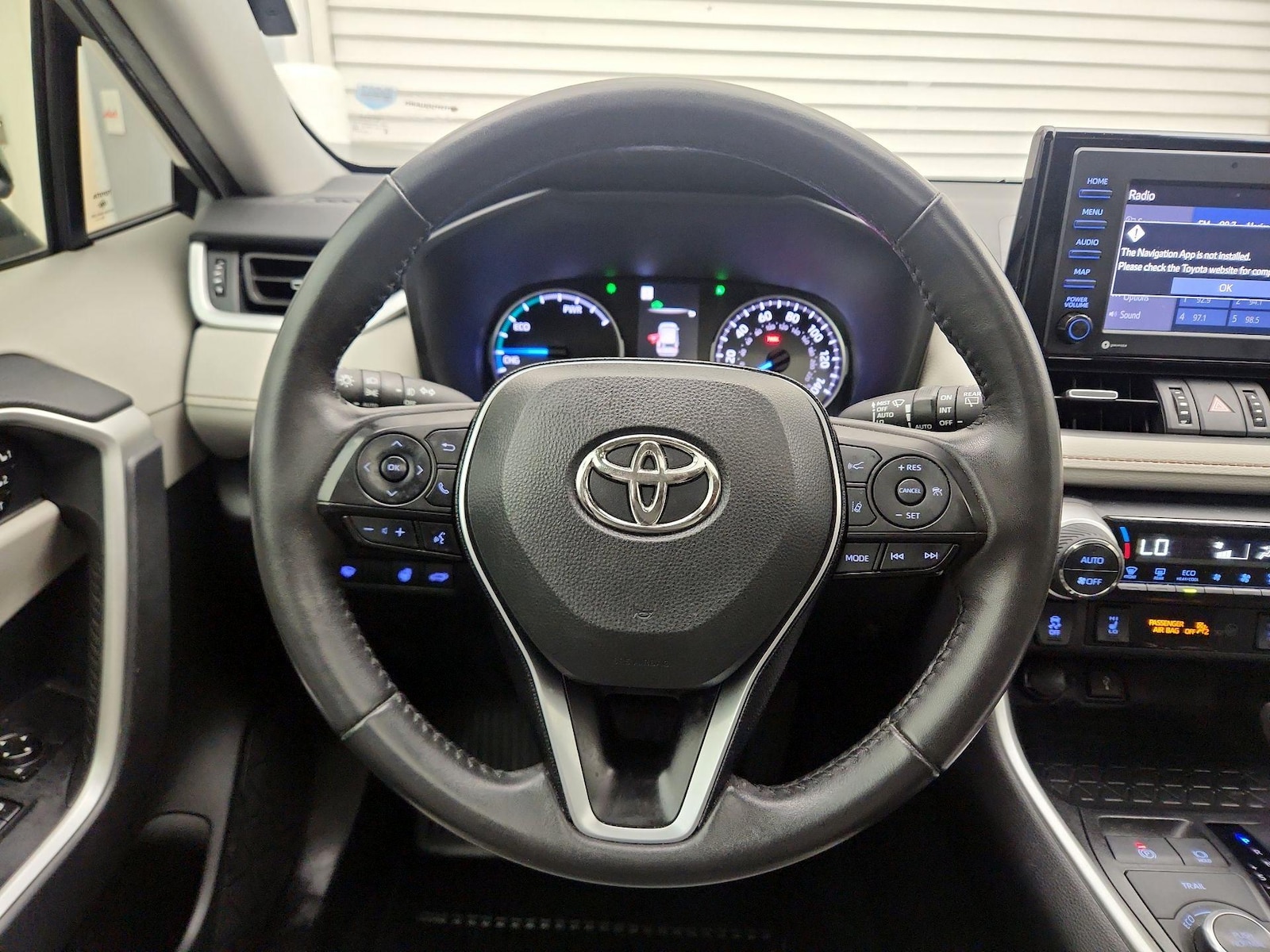 2021 Toyota RAV4 XLE Premium - Photo 11