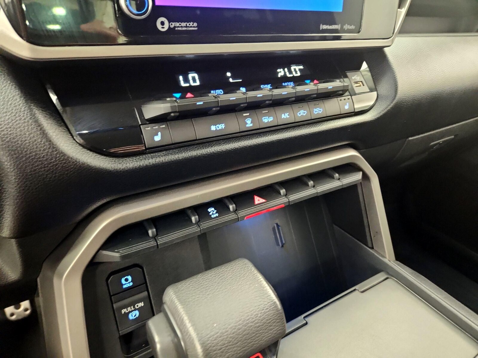 2022 Toyota Tundra SR5 - Photo 7