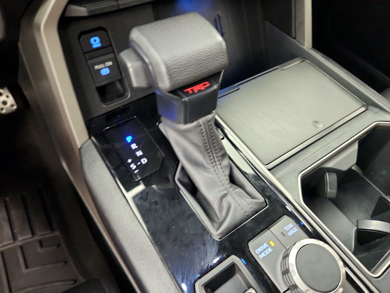 2022 Toyota Tundra SR5 - Photo 8