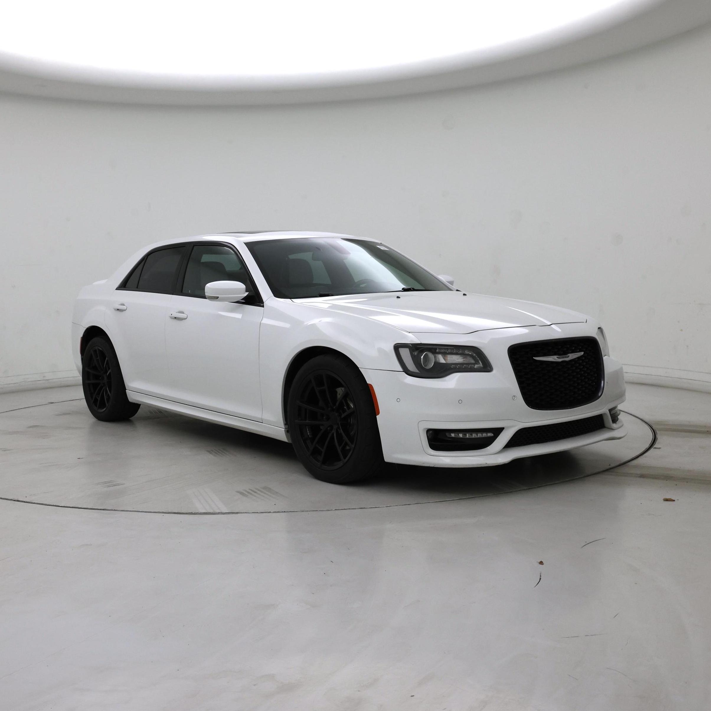 White 2019 Chrysler 300 Sedan Rear-Wheel Drive Automatic