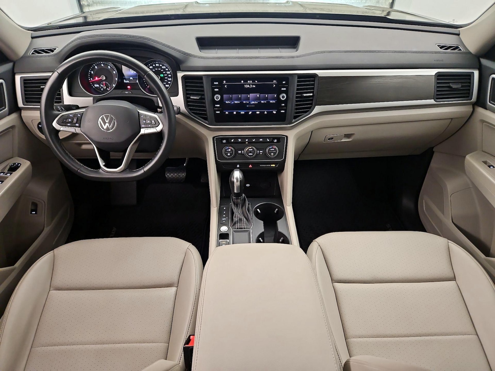 Apple CarPlay® & Android Auto™
