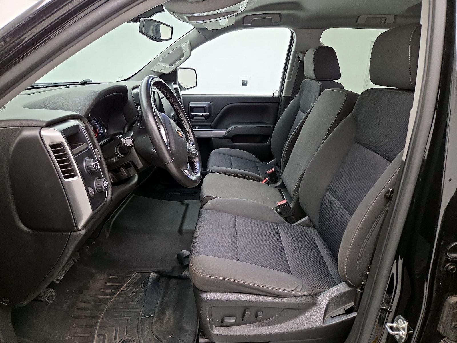 Power Seat(s) & Side Airbags