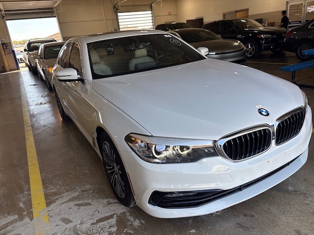 2018 BMW 530e Plug-in Hybrid iPerformance