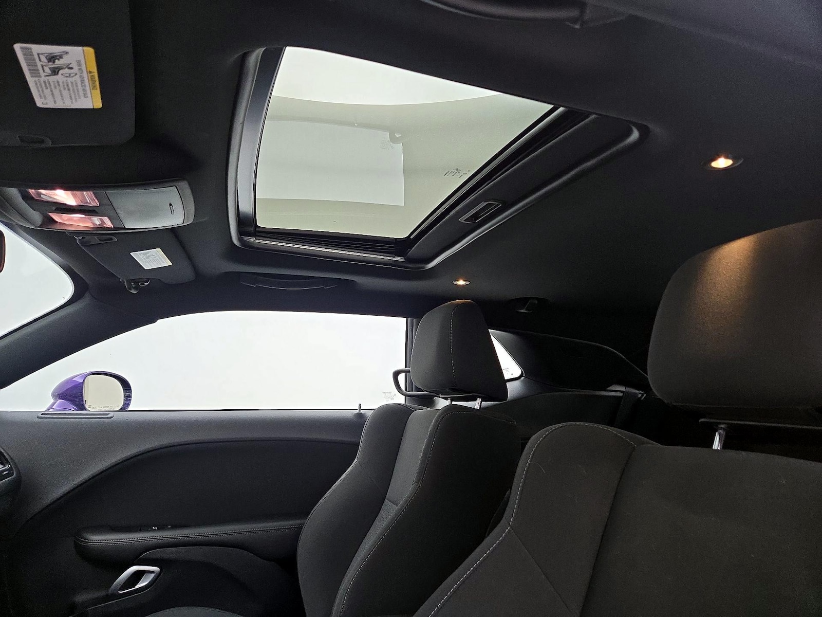 Sunroof(s) & Overhead Airbags
