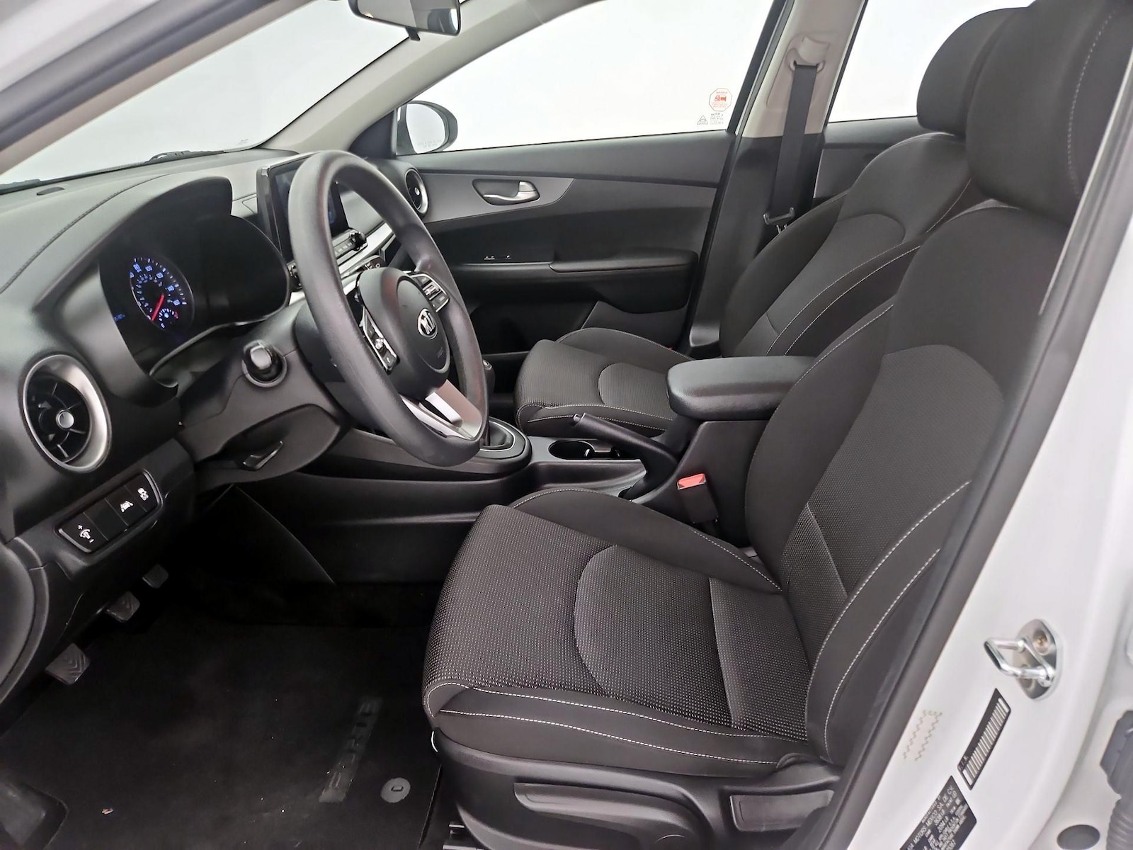 2019 Kia FORTE FE - Photo 12