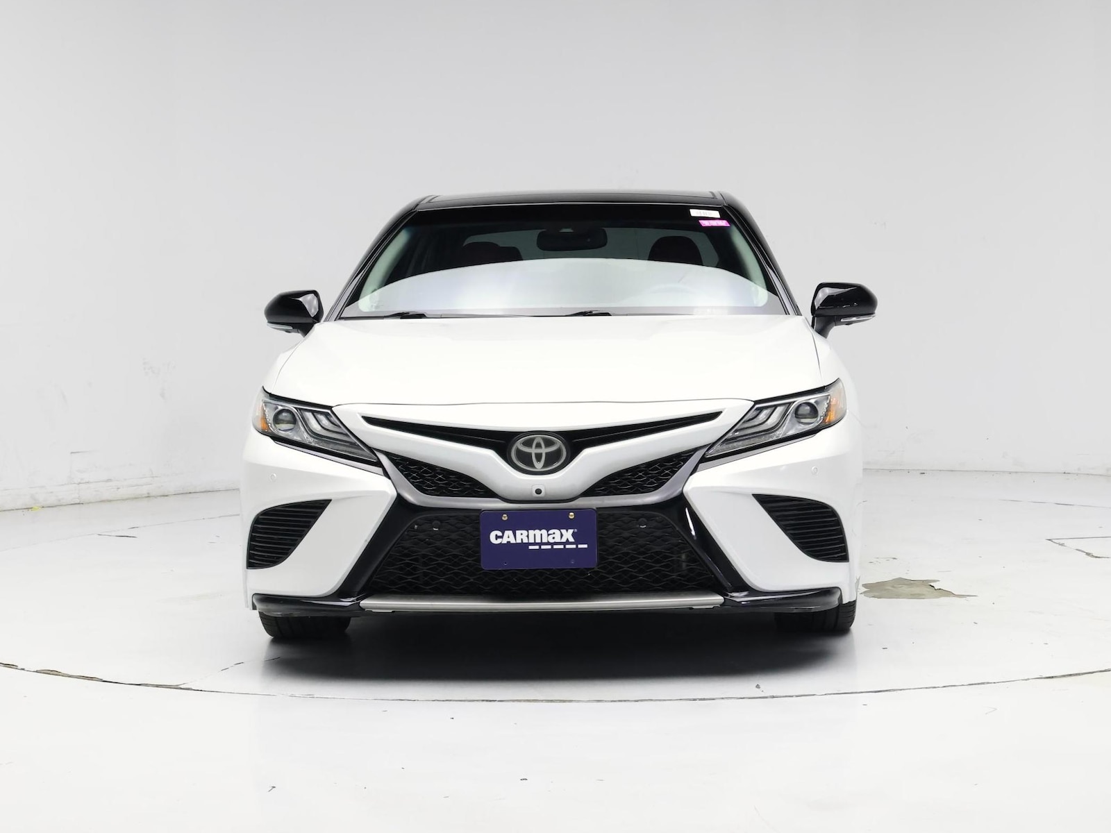 2018 Toyota Camry XSE - Photo 6