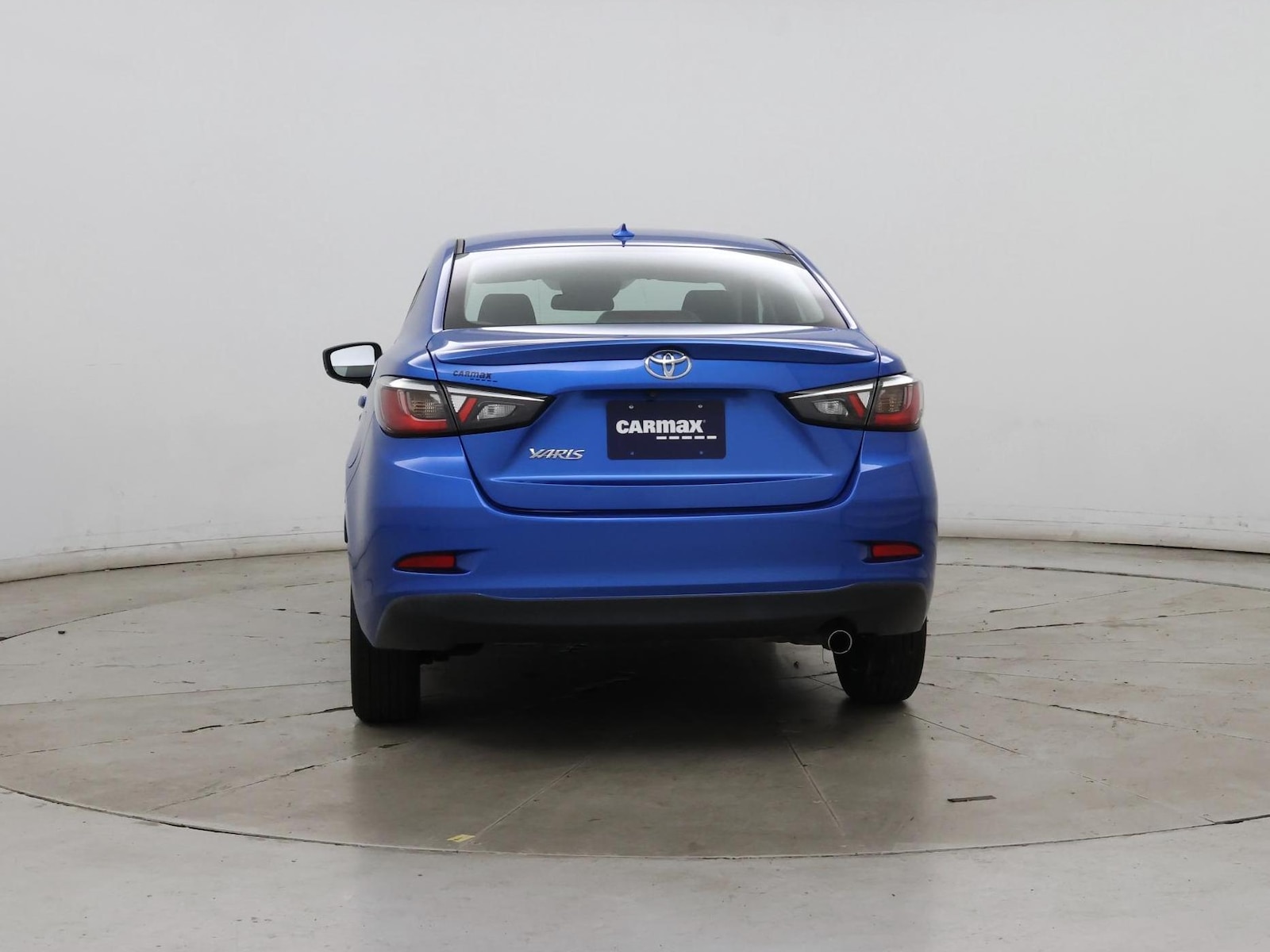 2019 Toyota Yaris LE - Photo 7