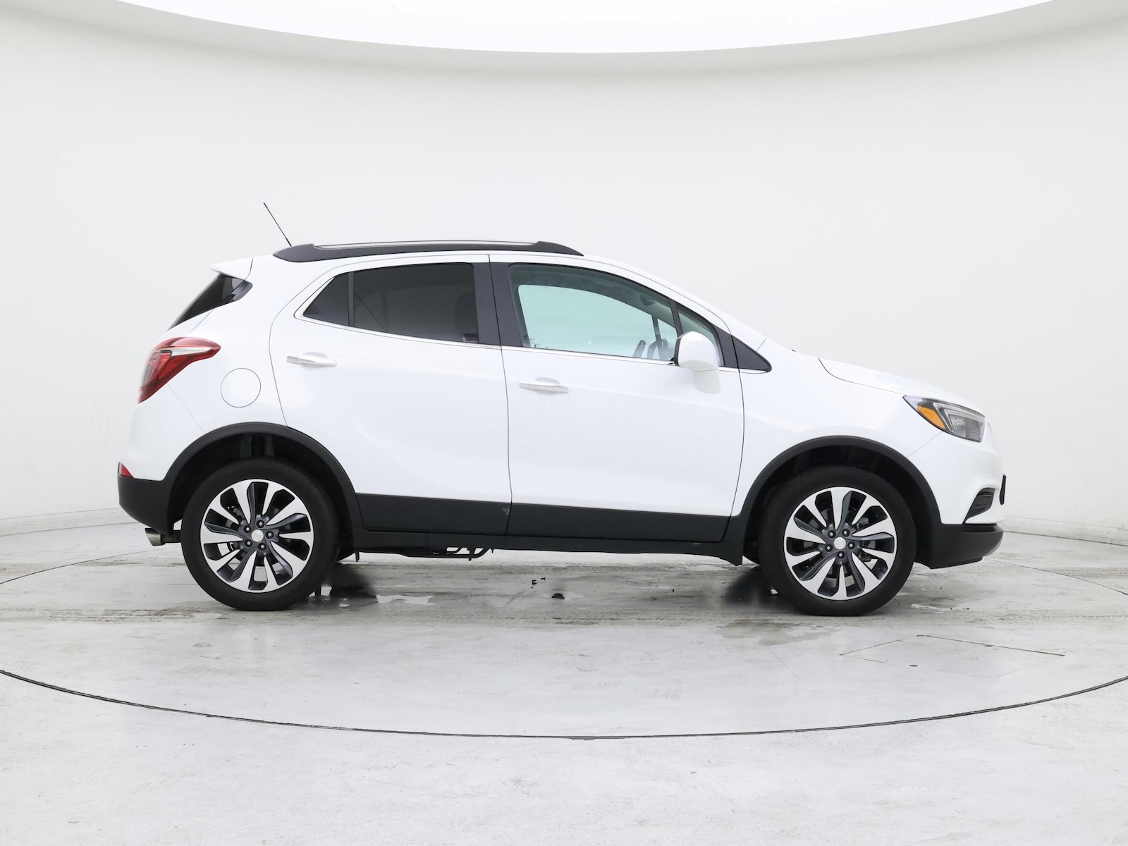 2022 Buick Encore Preferred - Photo 8