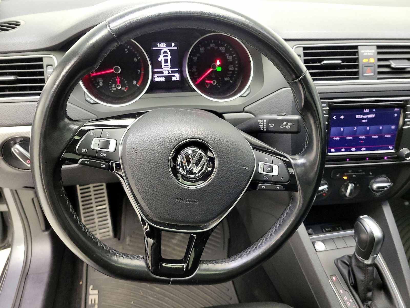 2018 Volkswagen Jetta SE - Photo 11