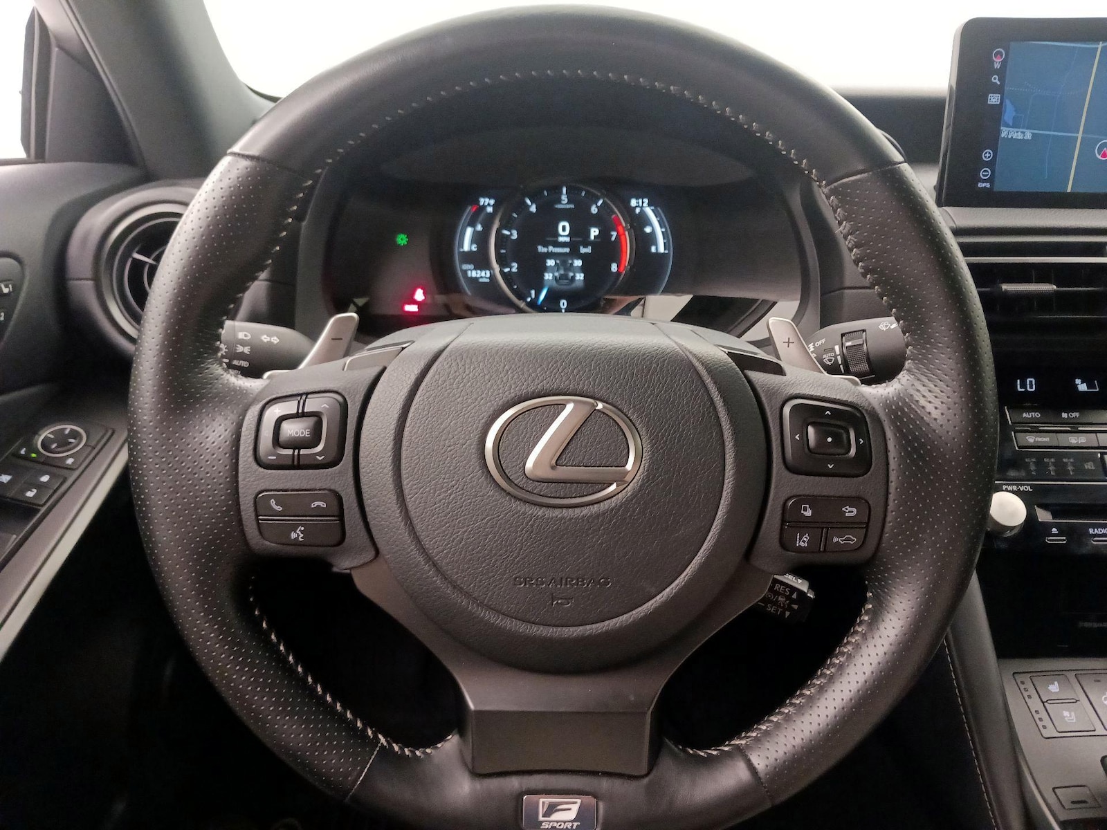 2023 Lexus IS 350 F SPORT - Photo 11
