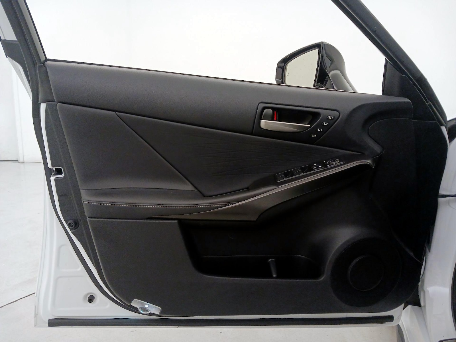 2023 Lexus IS 350 F SPORT - Photo 13