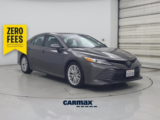 Gray 2018 Toyota Camry Sedan Front-Wheel Drive Automatic