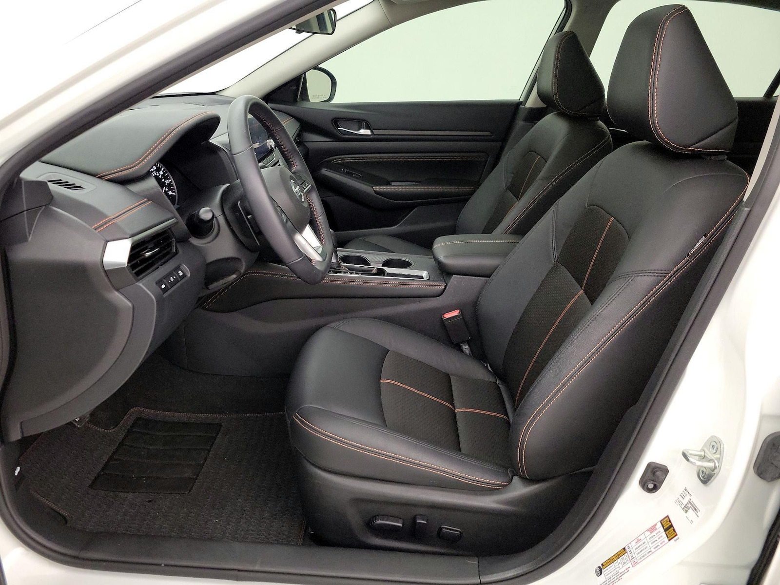 2022 Nissan Altima SR - Photo 12