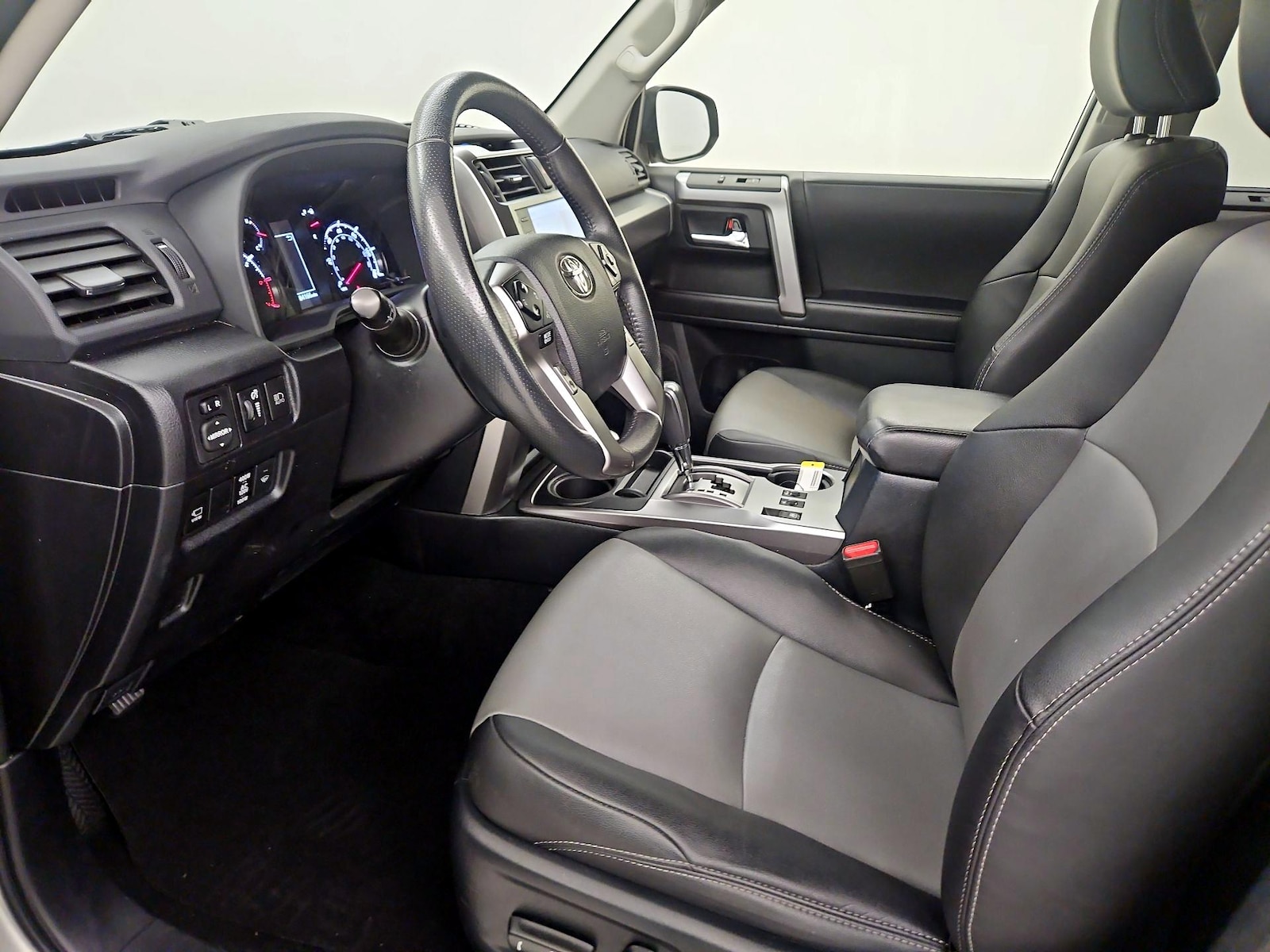 2022 Toyota 4Runner SR5 Premium - Photo 12