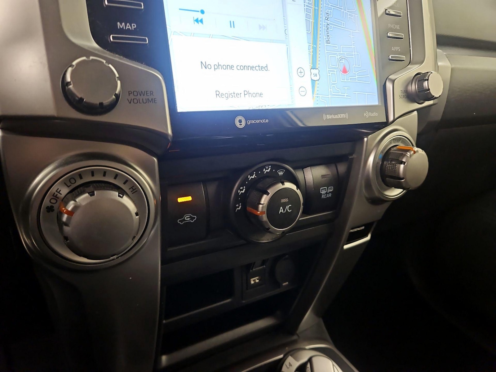 2022 Toyota 4Runner SR5 Premium - Photo 18