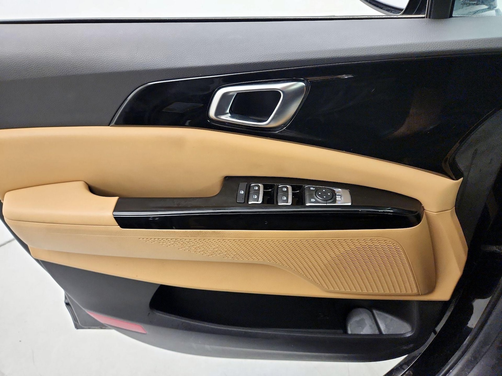 2022 Kia Carnival EX - Photo 13