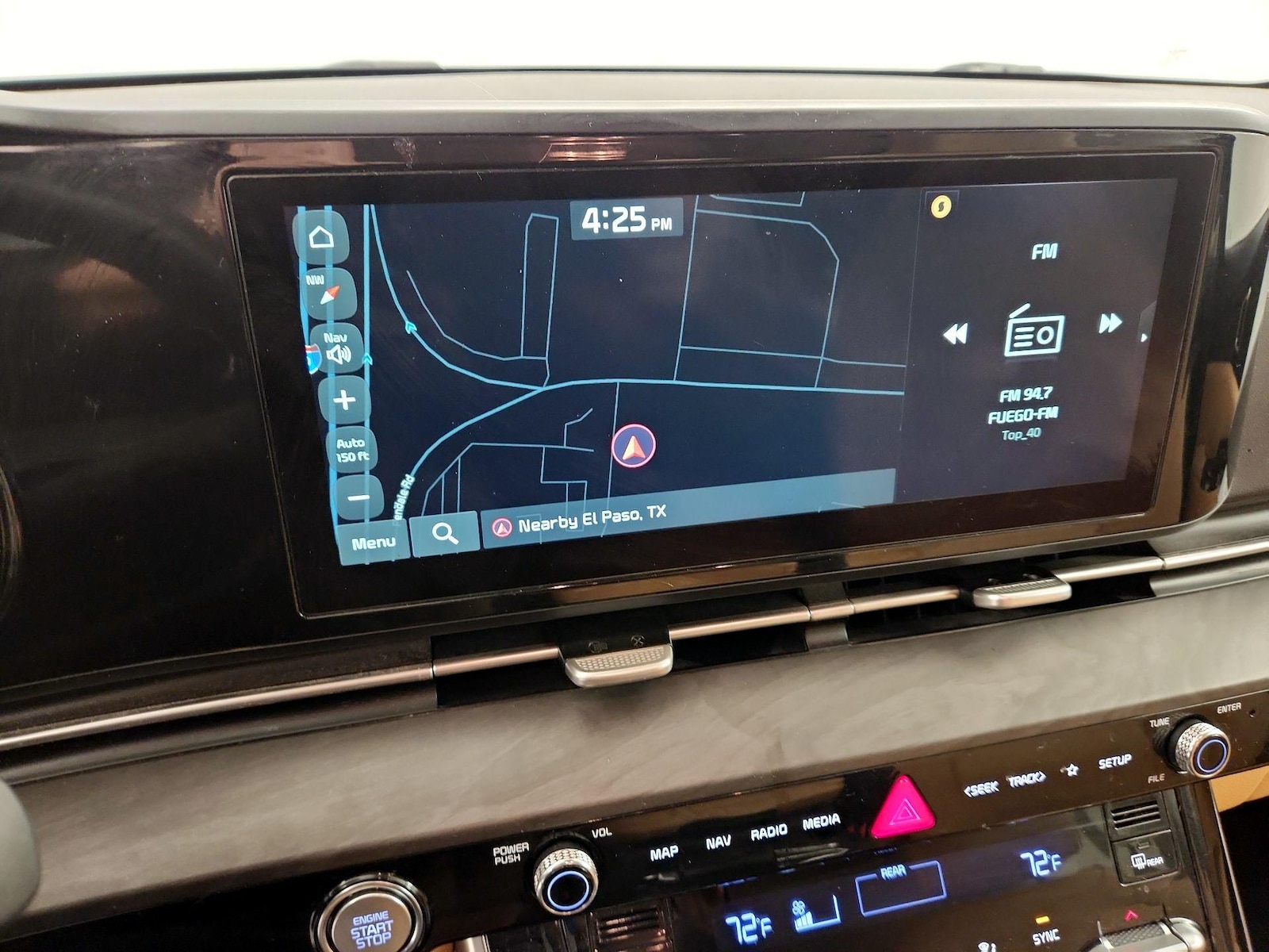 2022 Kia Carnival EX - Photo 15