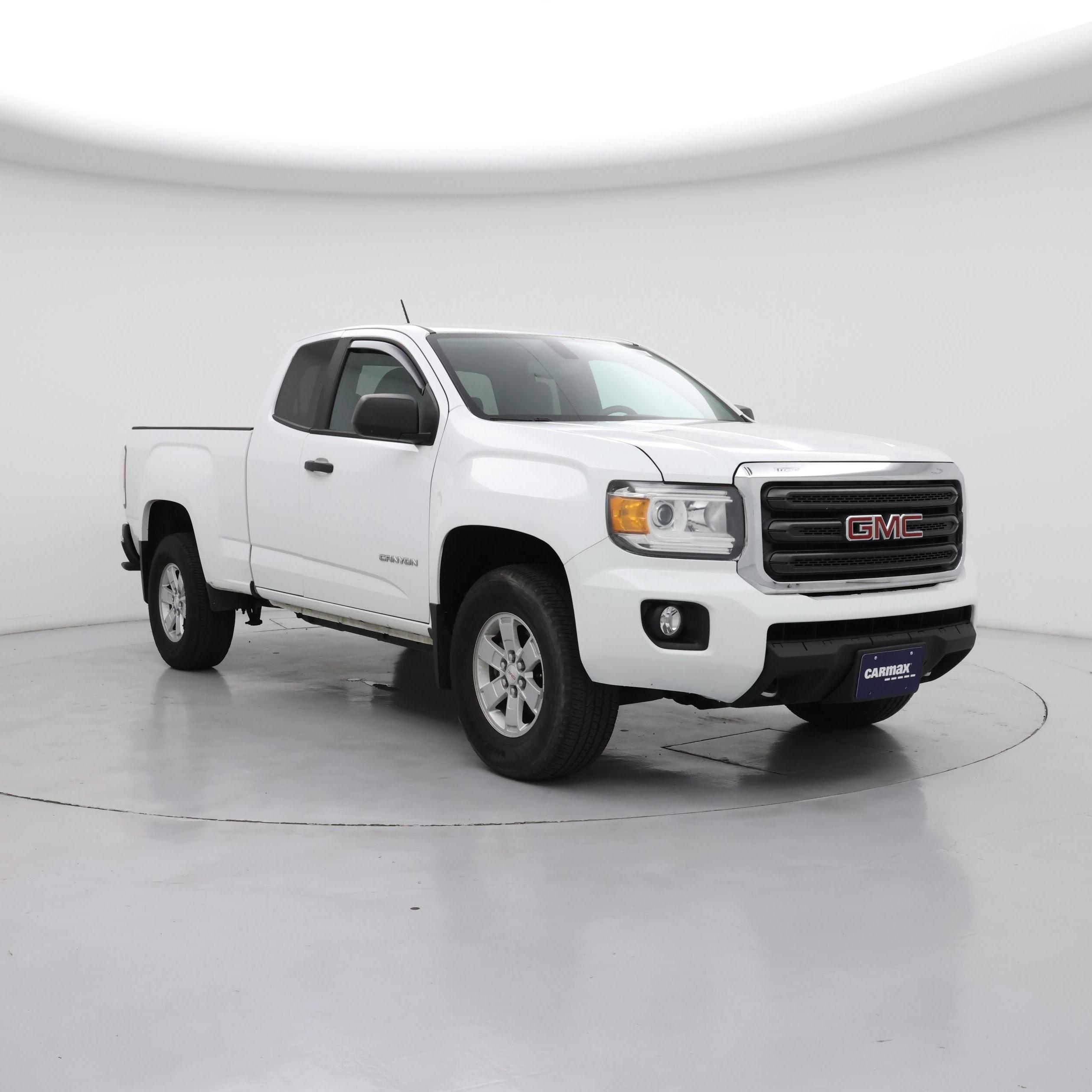 White 2015 GMC Canyon Pickup Truck 4X2 Manual