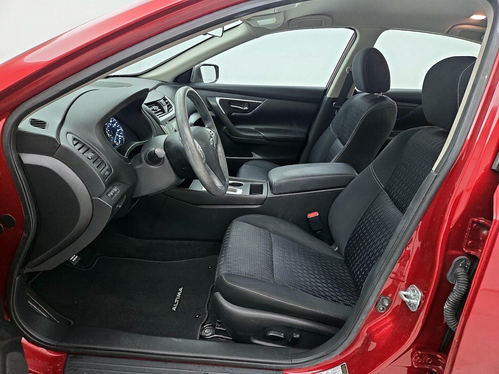 2016 Nissan Altima S - Photo 12
