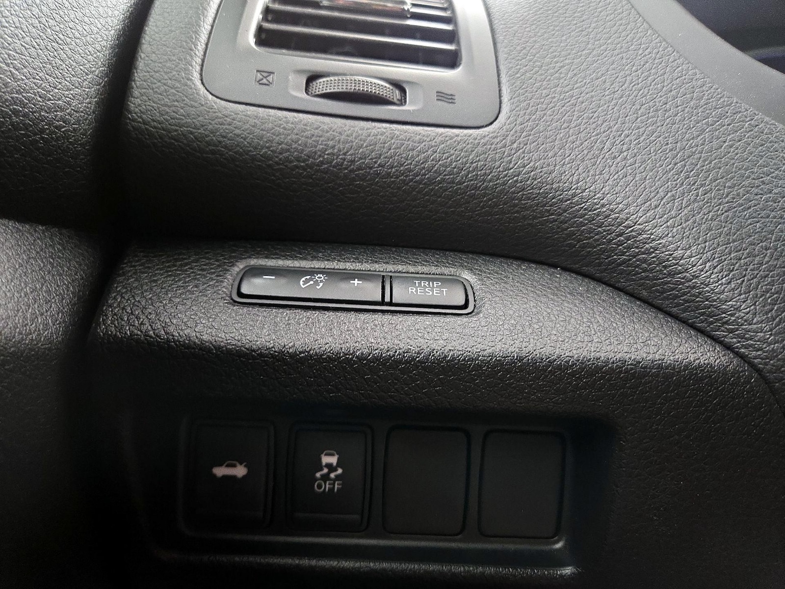 2016 Nissan Altima S - Photo 14