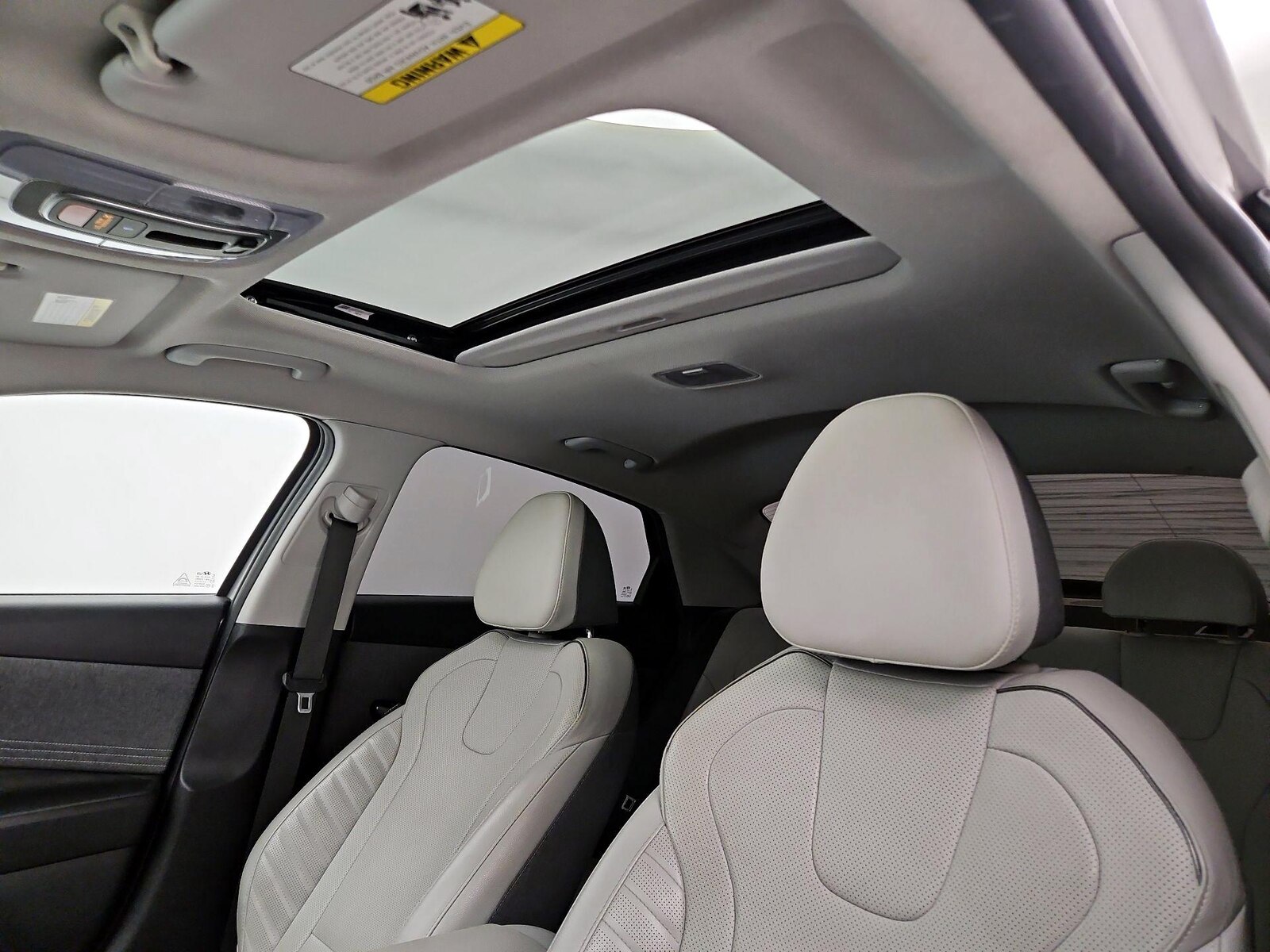 Sunroof(s) & Overhead Airbags