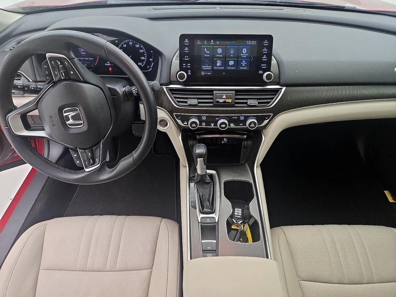 Apple CarPlay® & Android Auto™