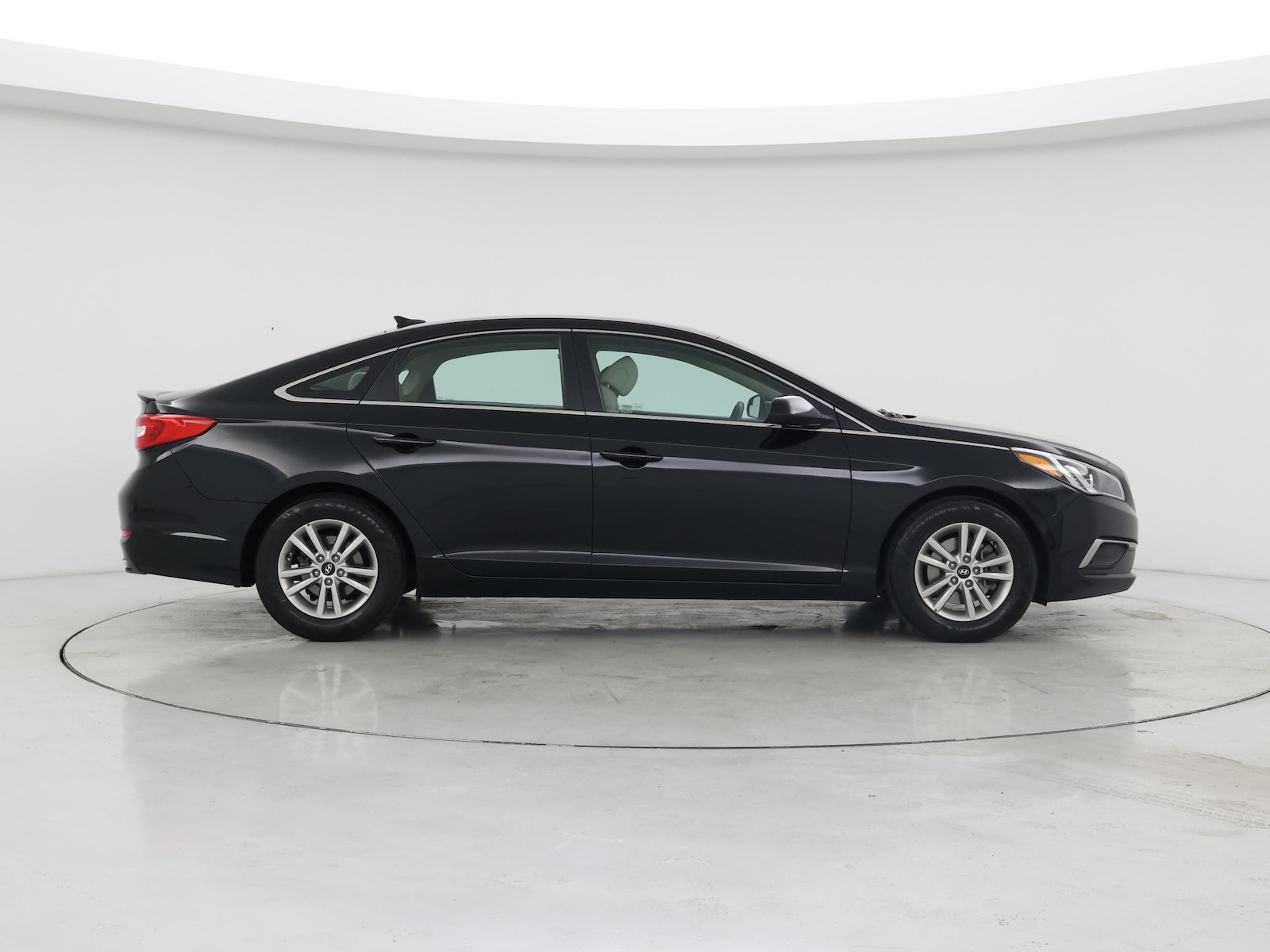 2017 Hyundai Sonata SE - Photo 8