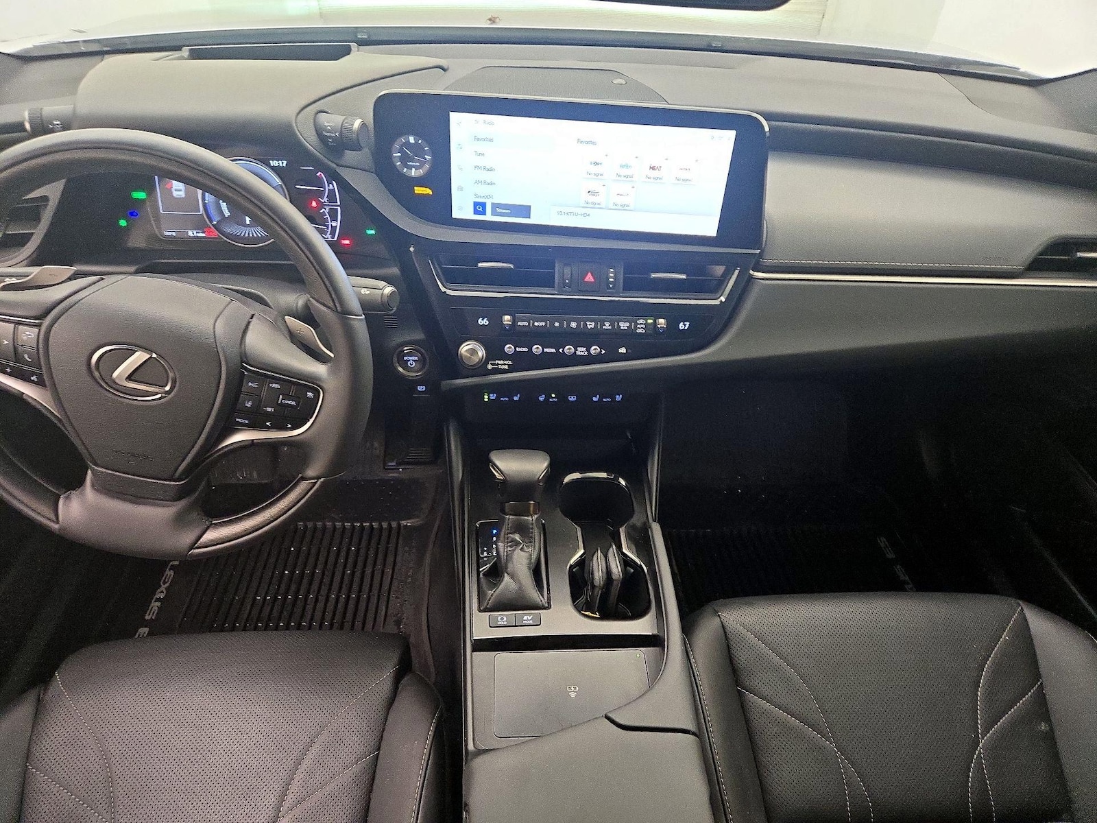 2025 Lexus ES Hybrid 300h Ultra Luxury - Photo 10