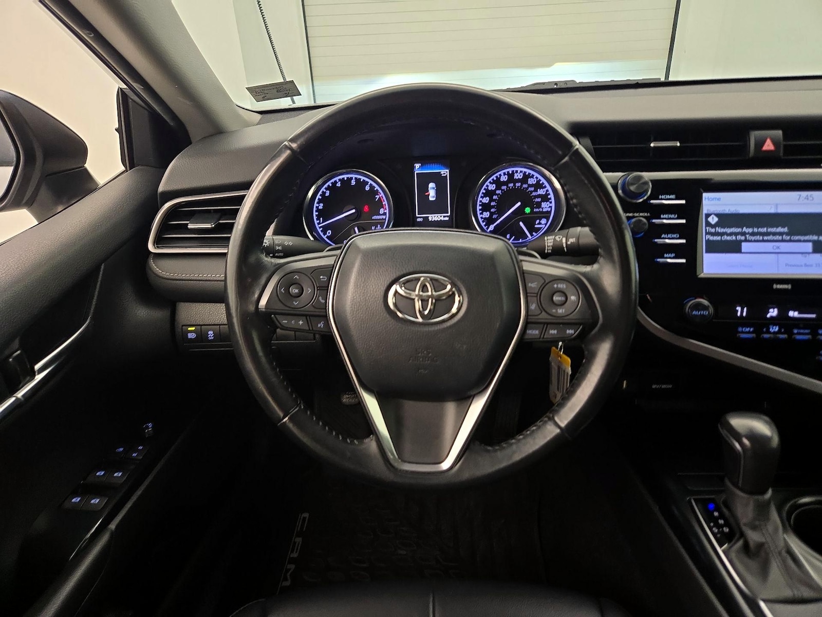 2020 Toyota Camry SE Nightshade - Photo 11