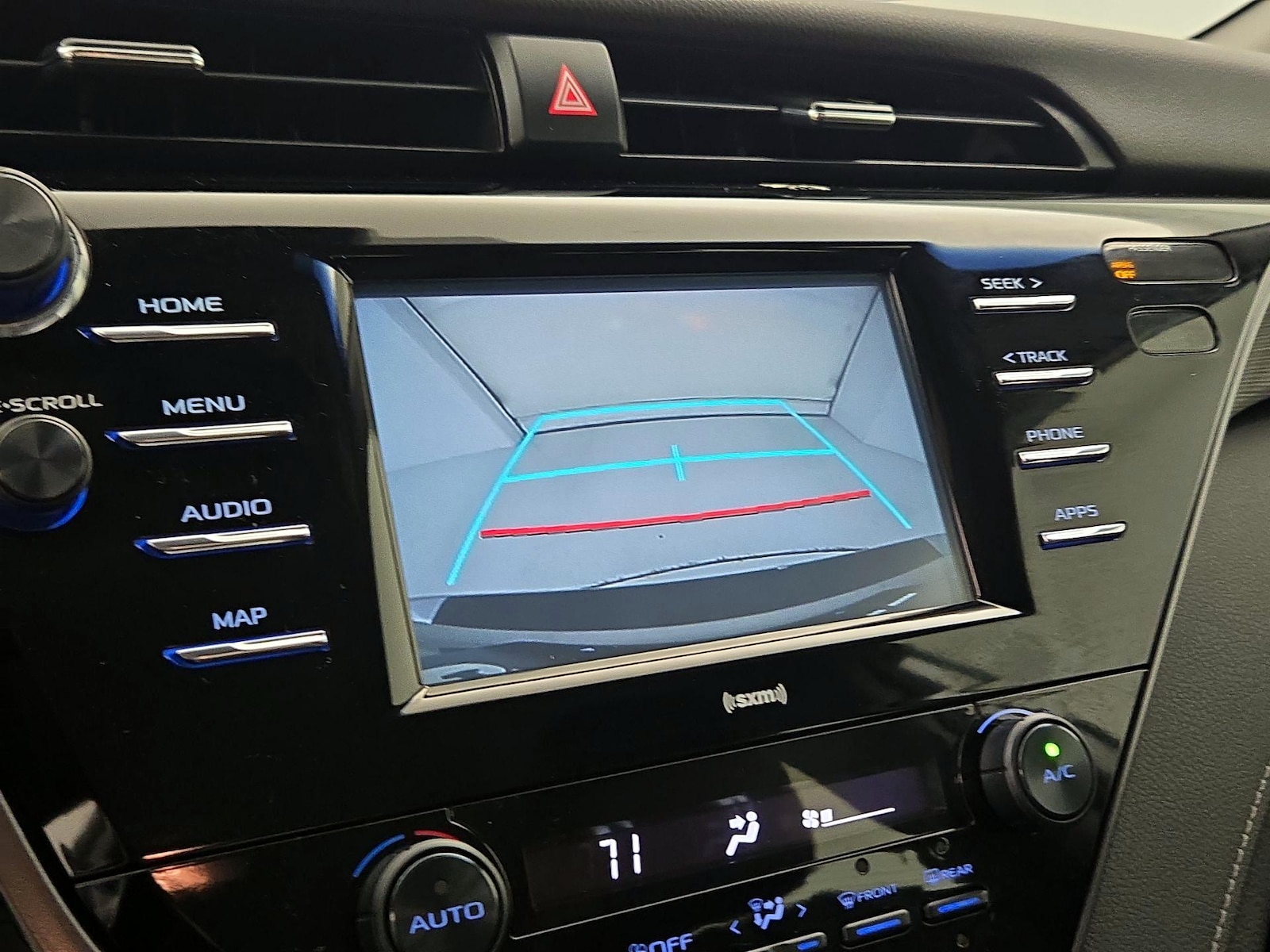 2020 Toyota Camry SE Nightshade - Photo 15