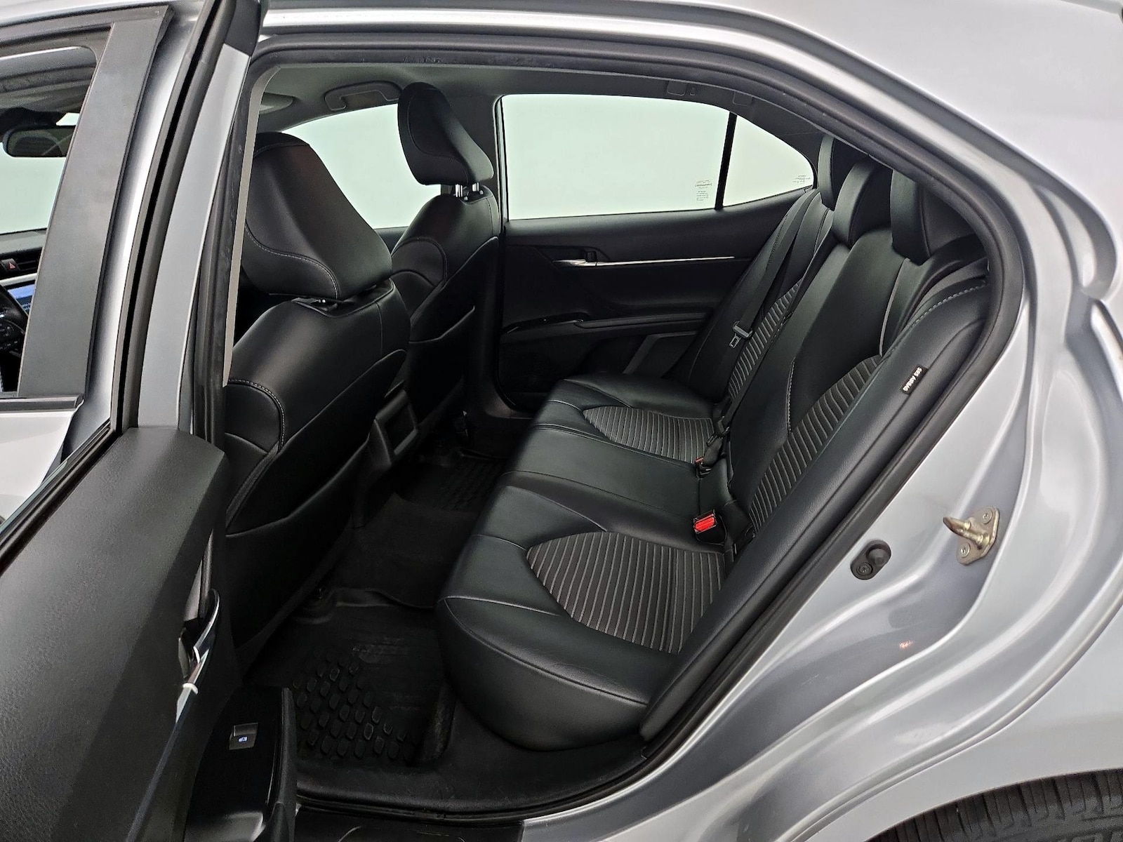 2020 Toyota Camry SE Nightshade - Photo 20