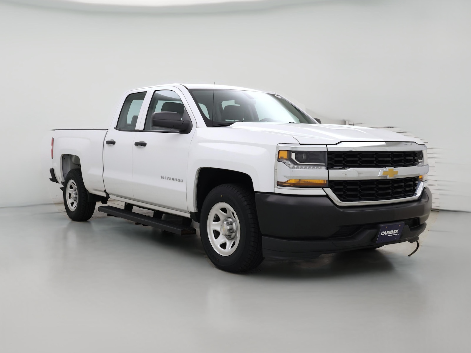 Bed Liner & Tow Hitch