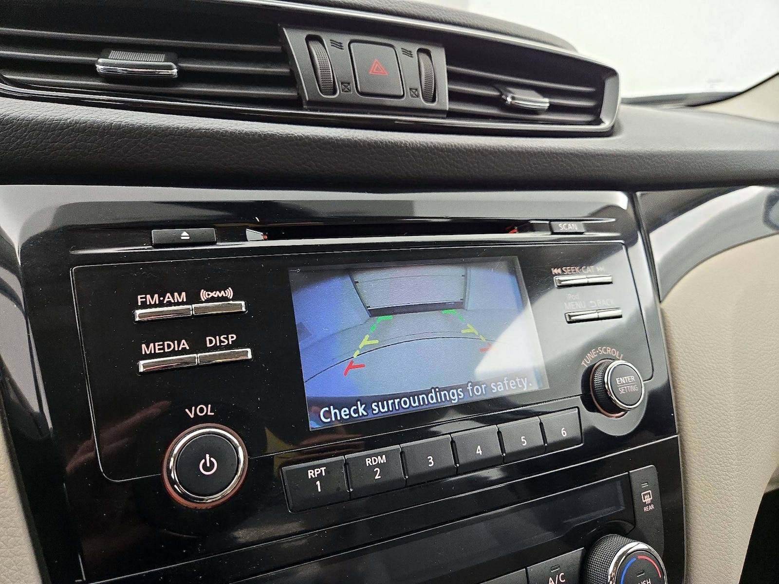 2018 Nissan Rogue Sport SV - Photo 15