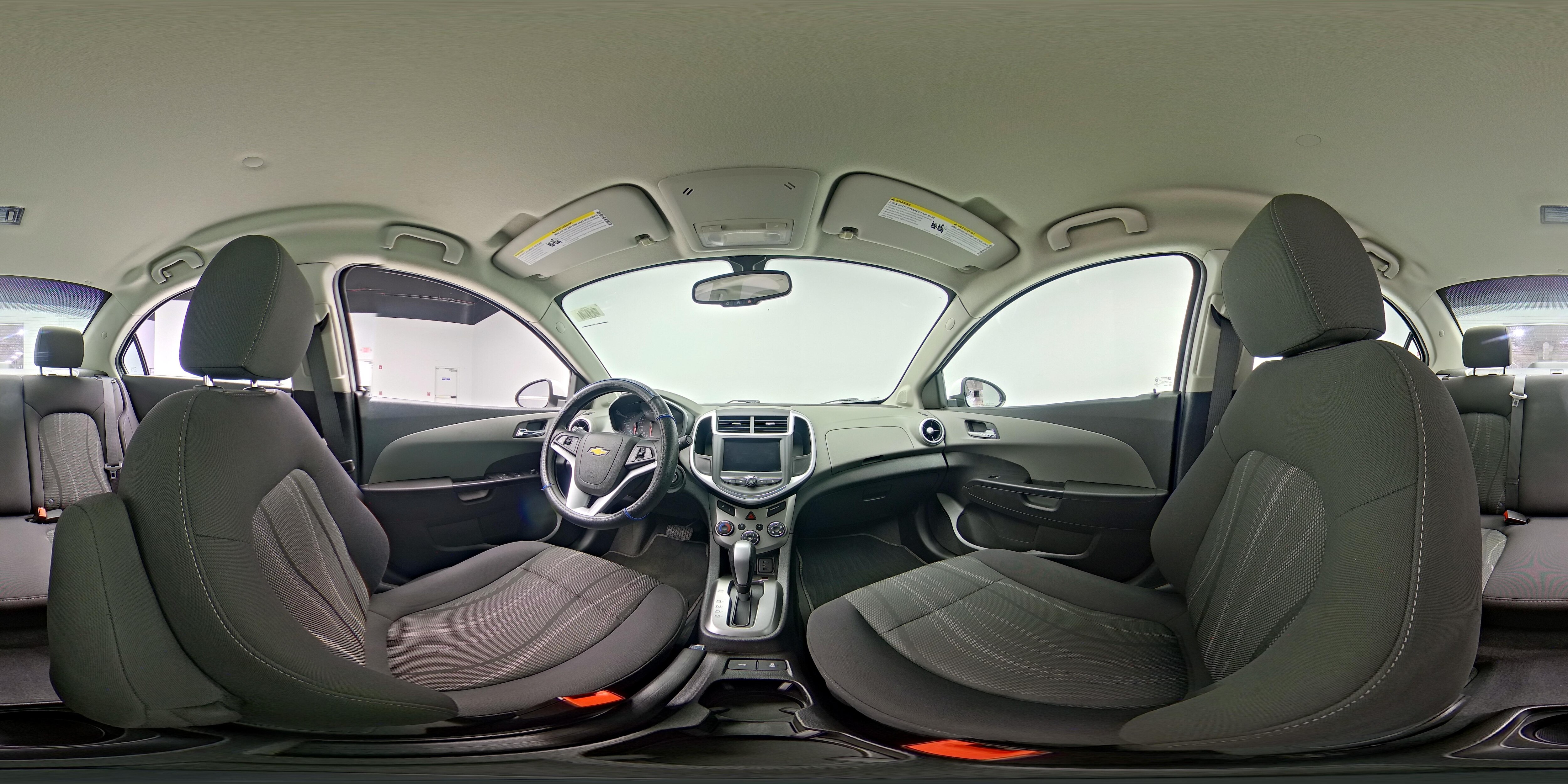 2020 Chevrolet Sonic LT - Photo 24