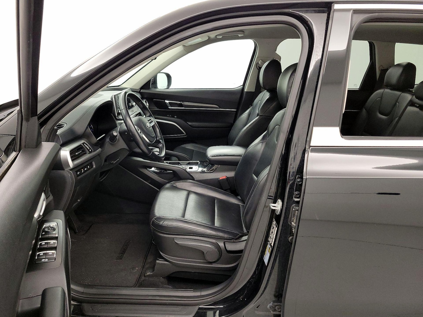 Side Airbags & Leatherette Seats