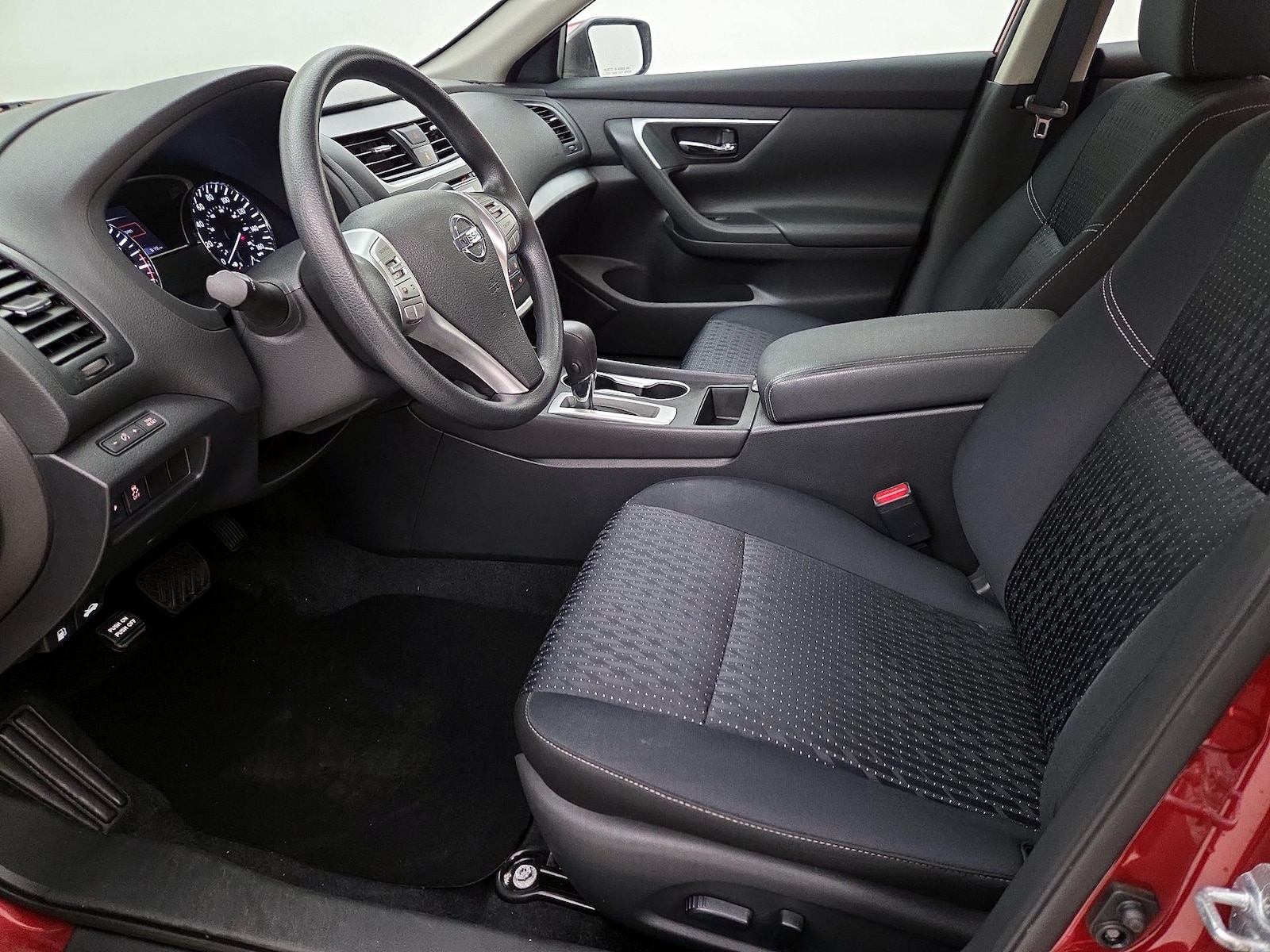 Power Seat(s) & Side Airbags